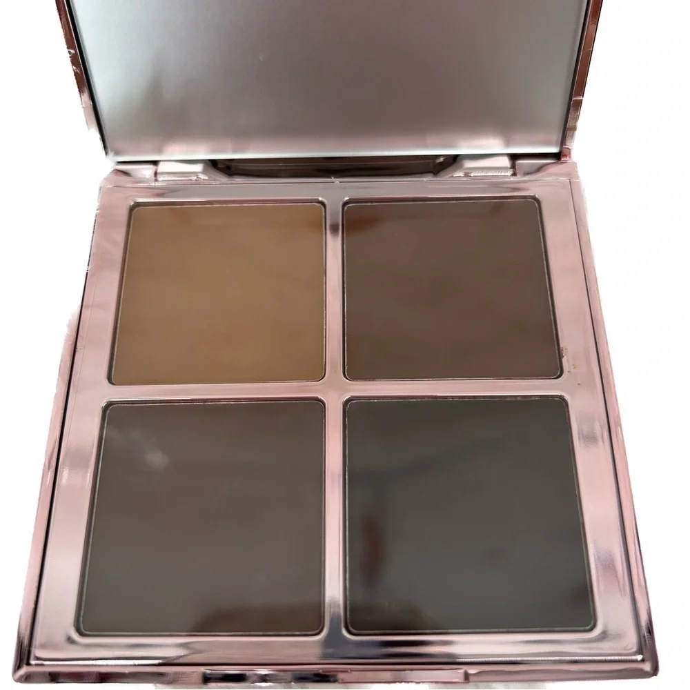 ACE BEAUTE’ Ultimate Sculpt Face Palette. (NIB)